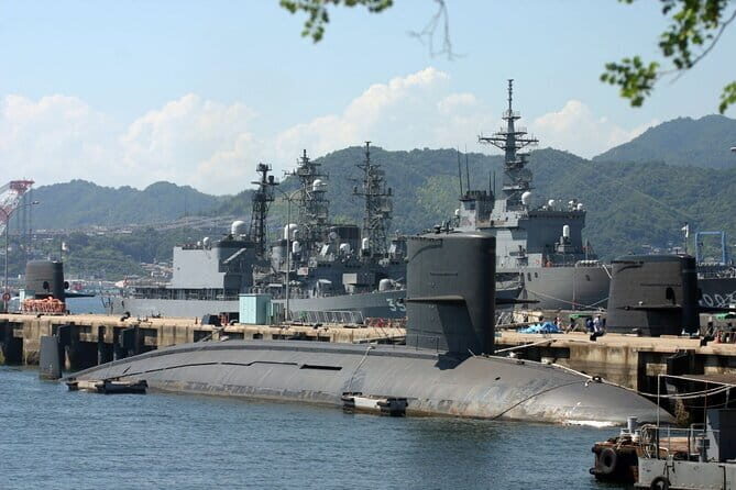 Day Tour Explore Port City Kure Cruise Battleships and Submarines - JMSDF Kure Museum: Stepping Inside a Decommissioned Submarine