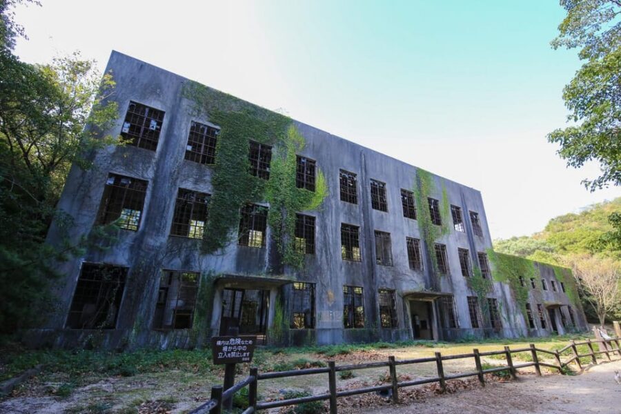 From Hiroshima: Rabbit Island and Takehara Town Tour - Saihoji and the Matsusaka Residence: Edo-era buildings you can actually understand