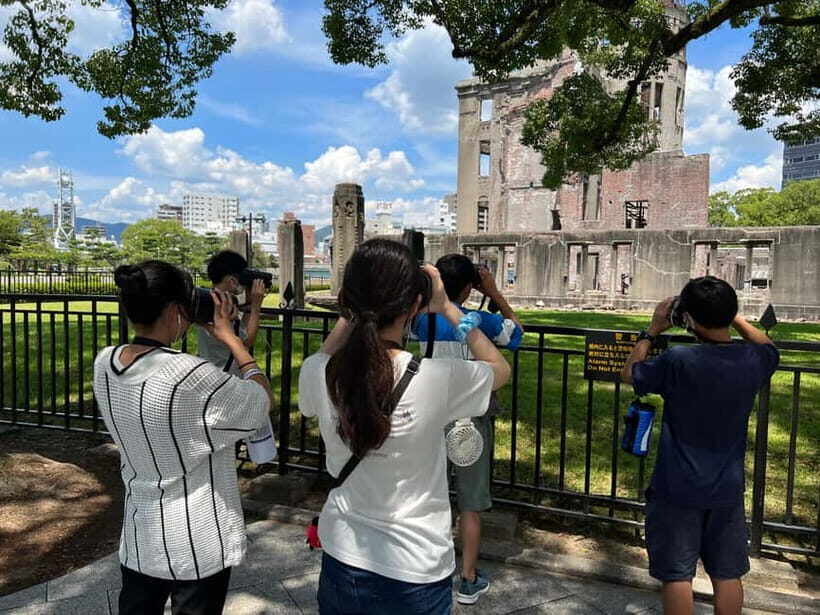 Hiroshima:Guided Virtual Tour/PEACE PARK TOUR VR - Rain plans, luggage reality, and time rules