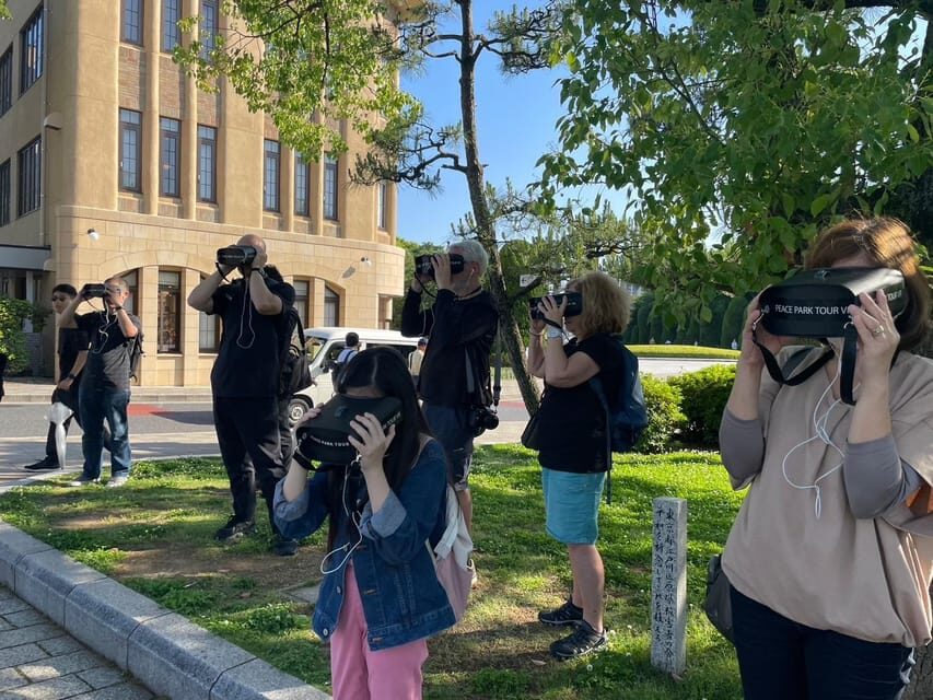 Hiroshima:Guided Virtual Tour/PEACE PARK TOUR VR - Quick tips so the VR moment lands well