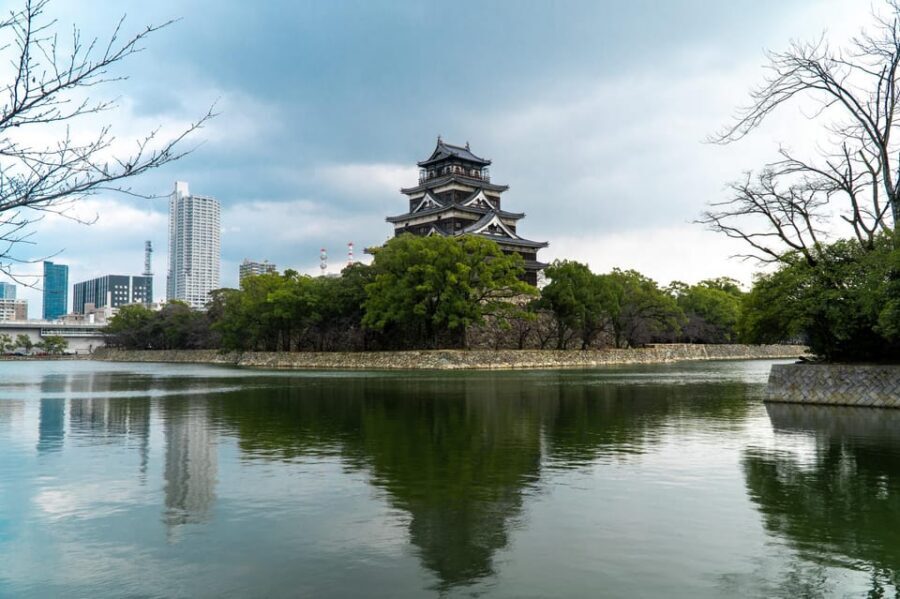 Hiroshima: History and Hidden Gems Tour - Shukukeien Garden: calm, design, and a 16th-century time capsule
