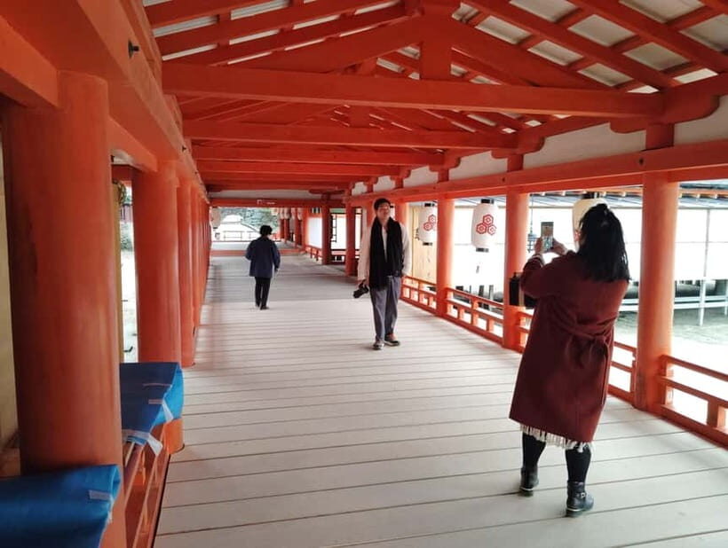 Hiroshima: Itsukushima Shrine and Miyajima Summit Tour - FAQ