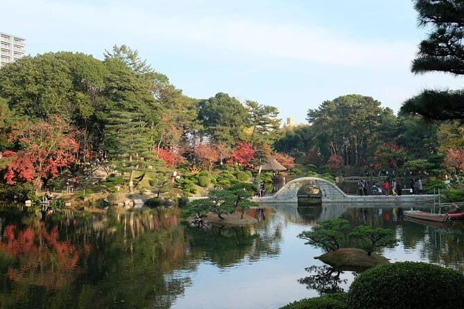 Hiroshima Night Tour: Craft Beer and Local Bites - Peace Memorial Park walk: the night-light details you can feel