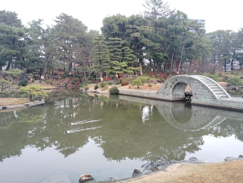 Hiroshima: Shukkei-en Garden with local guide 90min - Key things that make this guide tour worth it
